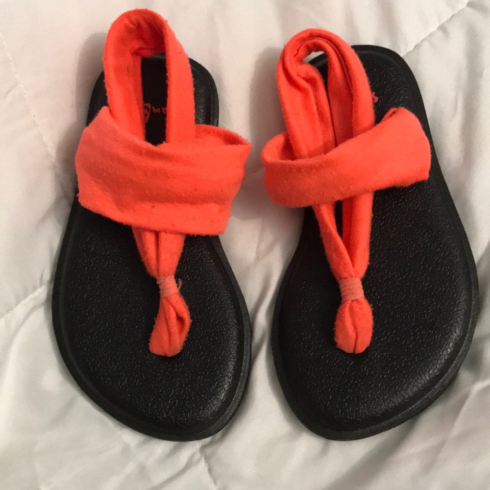 Kids sandals
